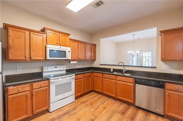 3800 Thayer Trace, Duluth, GA 30096