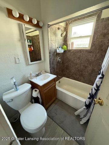 210 Diana Street, Eaton Rapids, MI 48827