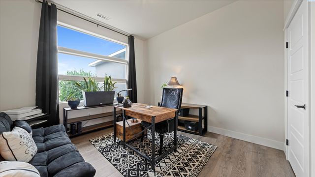 2284 S Alaska St, Kennewick, WA 99338