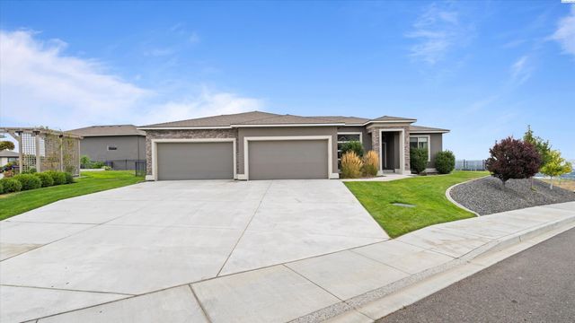 2284 S Alaska St, Kennewick, WA 99338
