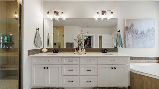 2284 S Alaska St, Kennewick, WA 99338