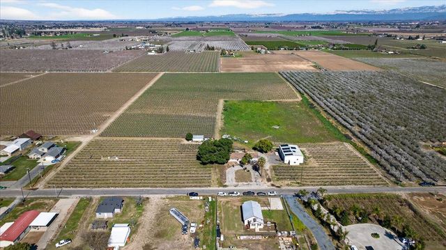 11430 E Saginaw Avenue, Selma, CA 93662