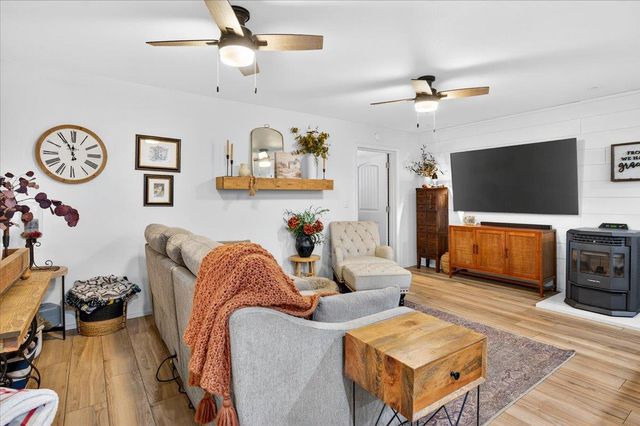 11430 E Saginaw Avenue, Selma, CA 93662