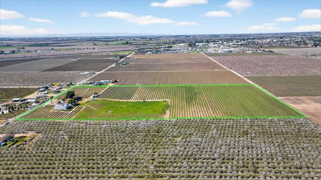 11430 E Saginaw Avenue, Selma, CA 93662