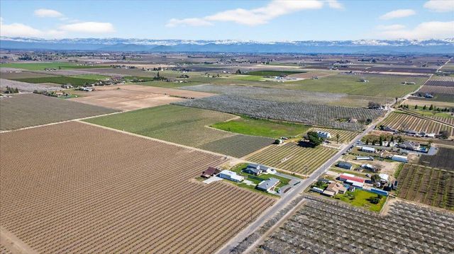 11430 E Saginaw Avenue, Selma, CA 93662
