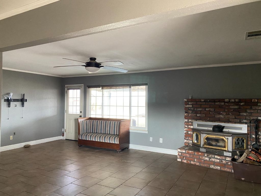 Image 48 of property listing at 11430 E Saginaw Avenue, Selma, CA 93662