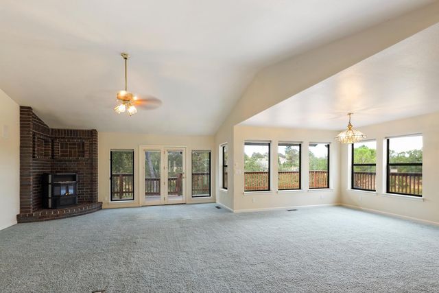 586 Spyglass Rd, Valley Springs, CA 95252