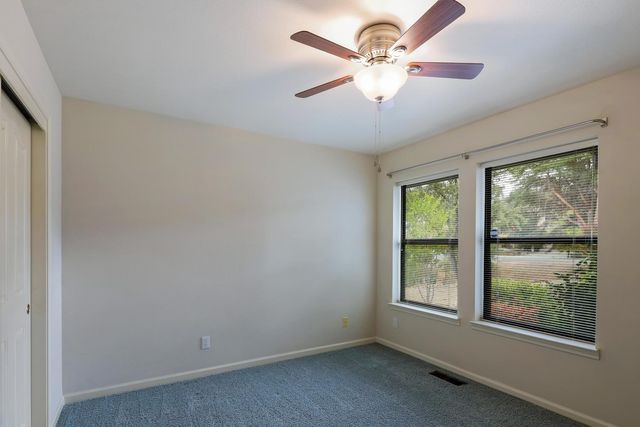 586 Spyglass Rd, Valley Springs, CA 95252