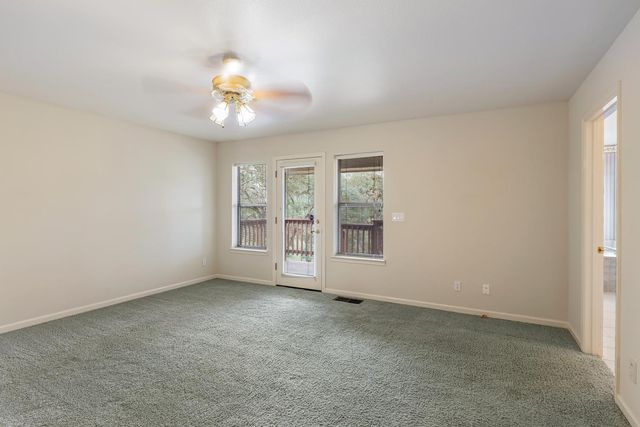 586 Spyglass Rd, Valley Springs, CA 95252