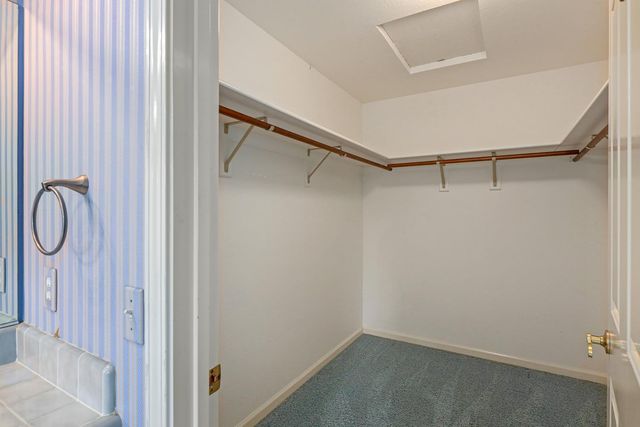 586 Spyglass Rd, Valley Springs, CA 95252