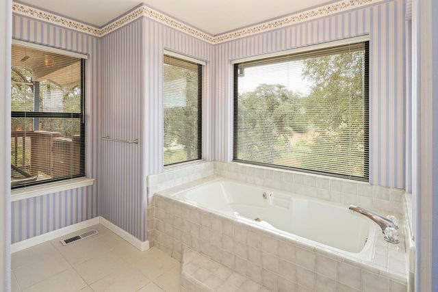 586 Spyglass Rd, Valley Springs, CA 95252