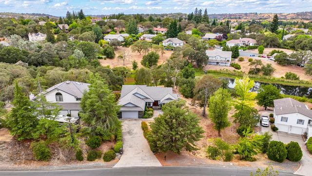 586 Spyglass Rd, Valley Springs, CA 95252