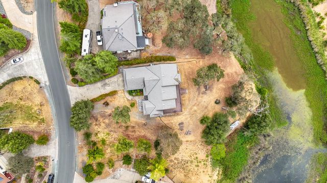 586 Spyglass Rd, Valley Springs, CA 95252