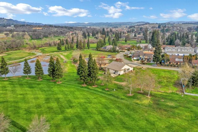 586 Spyglass Rd, Valley Springs, CA 95252