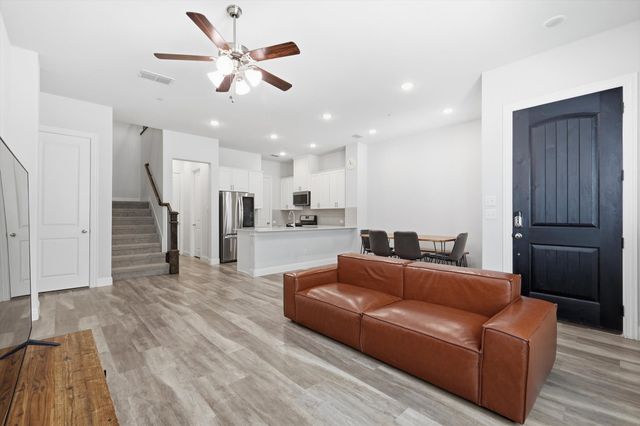 1567 Windermere Way, Farmers Branch, TX 75234