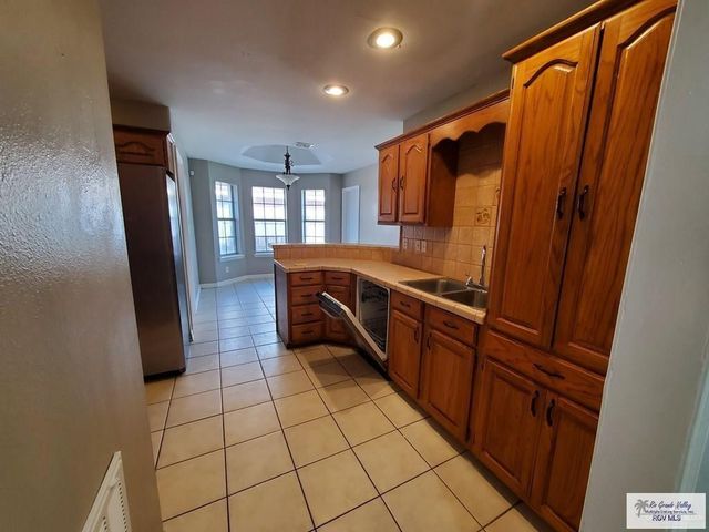 705 Nantucket Drive, Harlingen, TX 78550