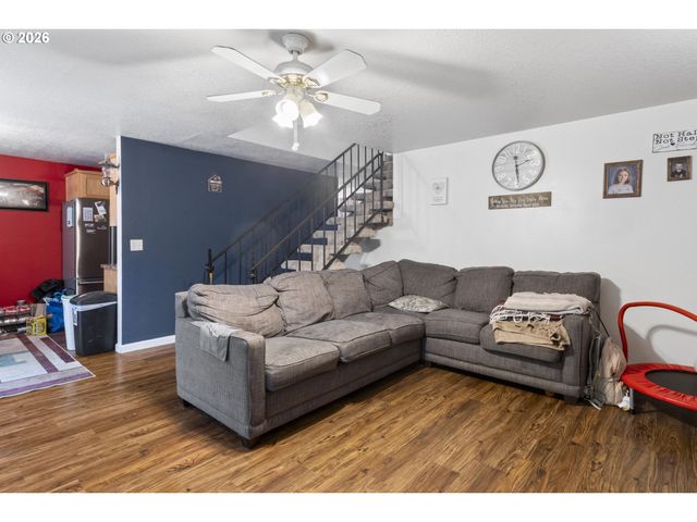 4766 Se Buffalo Dr, Salem, OR 97317