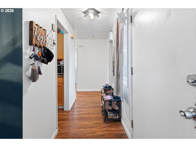 4766 Se Buffalo Dr, Salem, OR 97317