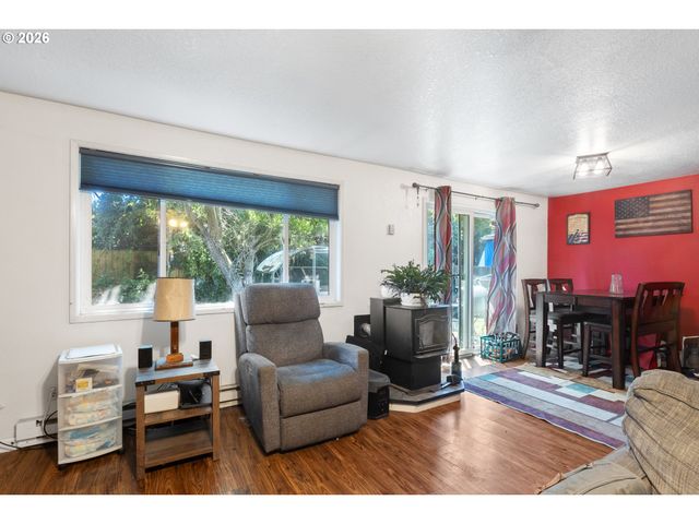 4766 Se Buffalo Dr, Salem, OR 97317