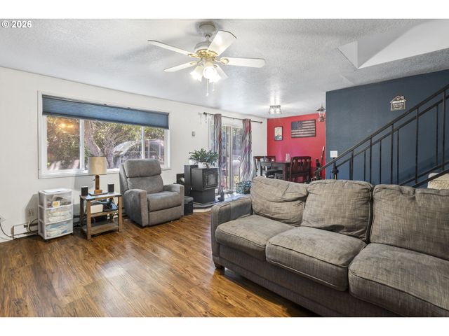 4766 Se Buffalo Dr, Salem, OR 97317