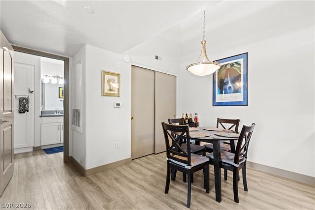 950 Seven Hills Drive 2021, Henderson, NV 89052