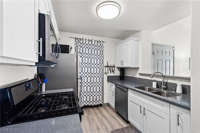 950 Seven Hills Drive 2021, Henderson, NV 89052
