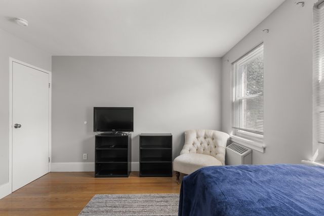 1 Dunning Way 106, Boston, MA 02130