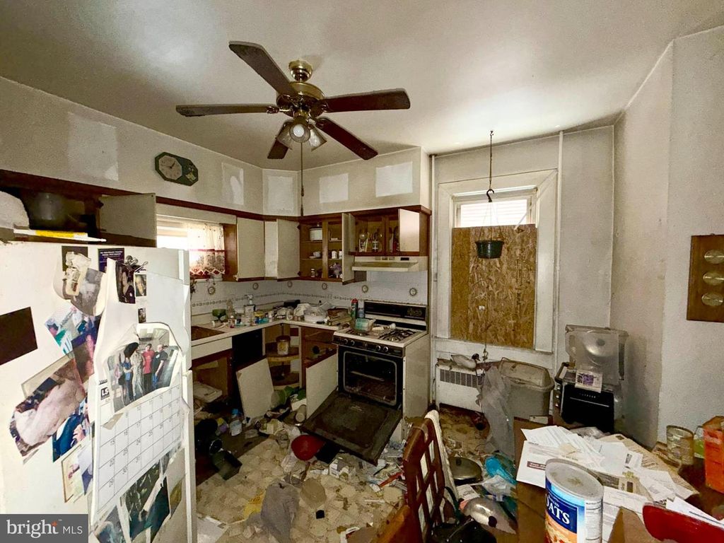 Image 5 of property listing at 1631 CHURCH ST, Baltimore City, MD 21226
