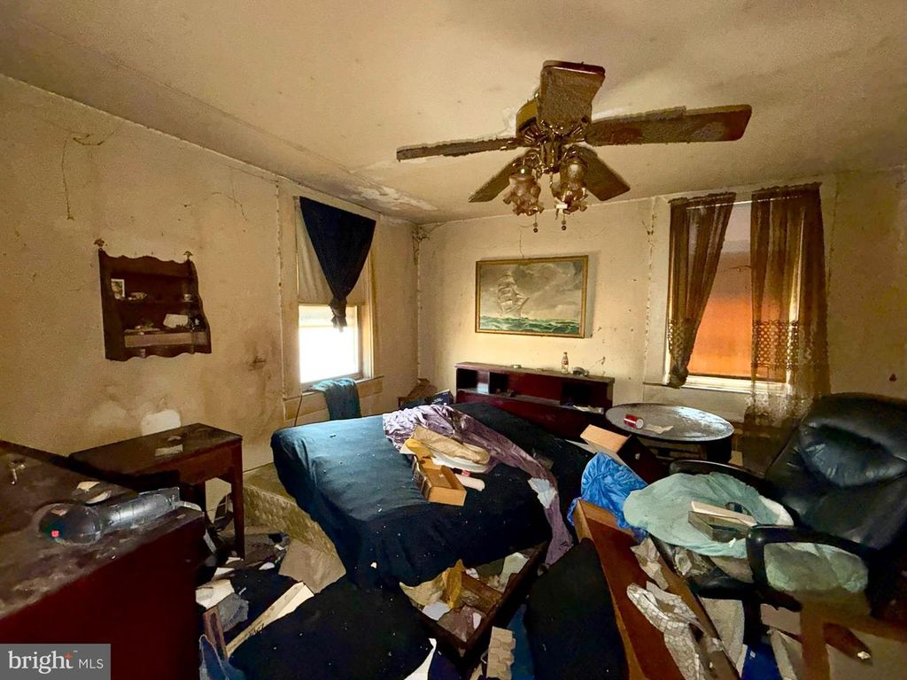 Image 7 of property listing at 1631 CHURCH ST, Baltimore City, MD 21226
