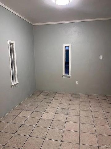 595 N 3rd Street, Raymondville, TX 78580