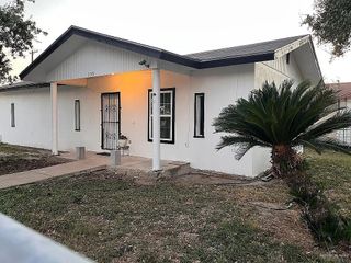 595 N 3rd Street, Raymondville, TX 78580