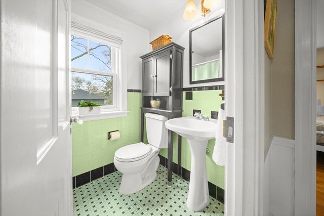 50 Kendall Road, Newton, MA 02459