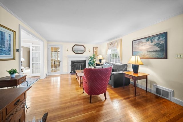 50 Kendall Road, Newton, MA 02459