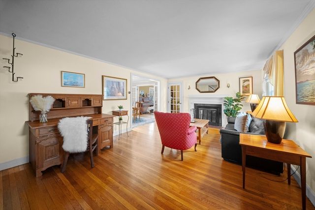 50 Kendall Road, Newton, MA 02459