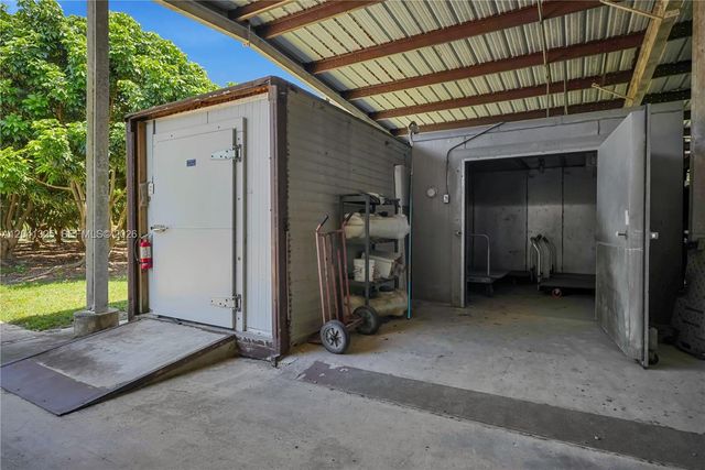 33300 SW 202nd Ave, Homestead, FL 33034