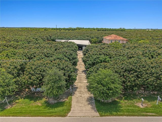 33300 SW 202nd Ave, Homestead, FL 33034