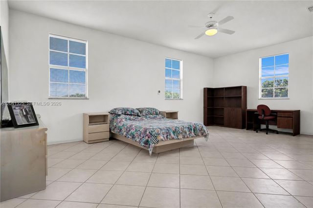 33300 SW 202nd Ave, Homestead, FL 33034