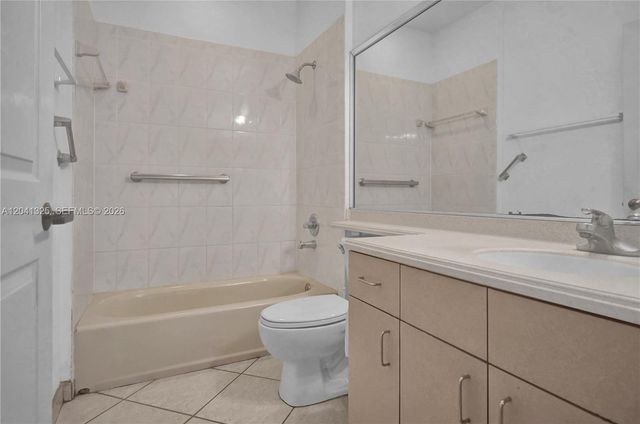 33300 SW 202nd Ave, Homestead, FL 33034
