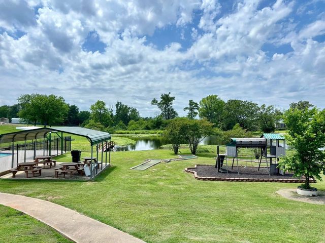161 Pillsbury Circle, Quitman, TX 75783