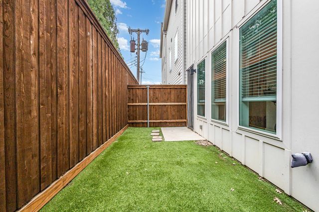 1120 Lavender Ridge, Dallas, TX 75204