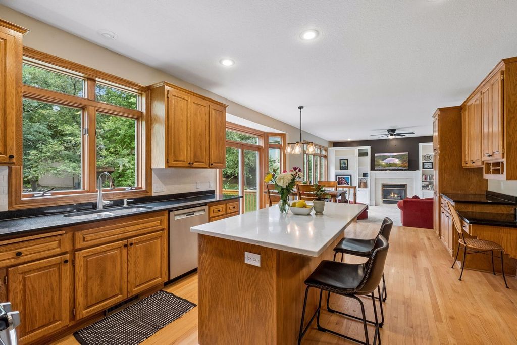 4172 Cashell Glen, Eagan, MN 55122 — photo 4