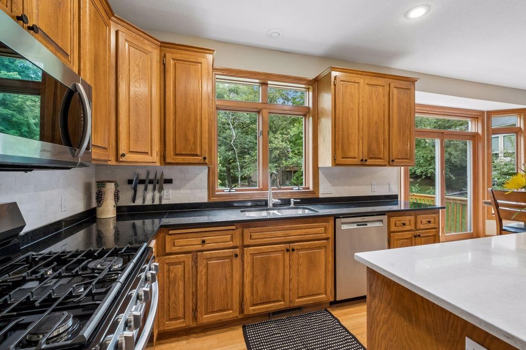 4172 Cashell Glen, Eagan, MN 55122 — photo 5