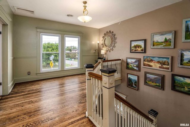 2101 WALNUT Street, Murphysboro, IL 62966