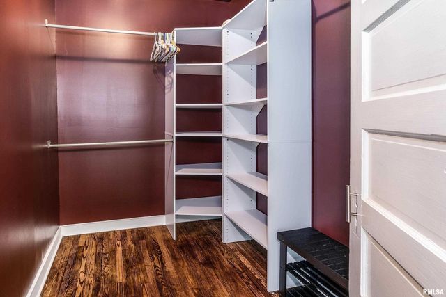 2101 WALNUT Street, Murphysboro, IL 62966