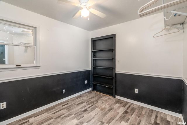 2101 WALNUT Street, Murphysboro, IL 62966