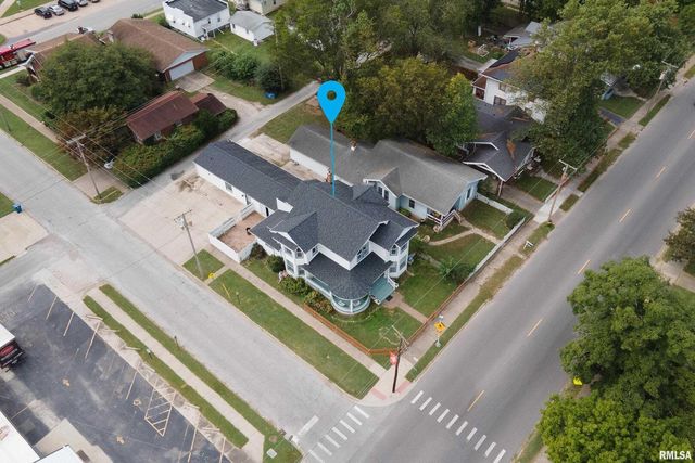 2101 WALNUT Street, Murphysboro, IL 62966