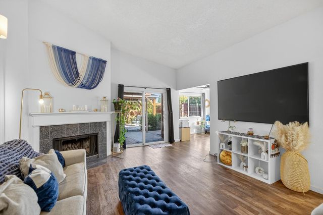 6659 Spoerriwood Ct, Sacramento, CA 95828