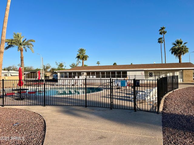 4211 W Roosevelt Street 1, Phoenix, AZ 85009