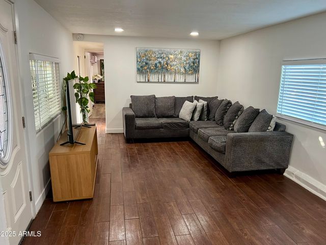 4211 W Roosevelt Street 1, Phoenix, AZ 85009