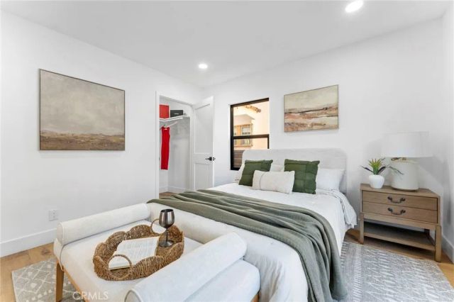 5334 Hillcrest Drive, Los Angeles, CA 90043
